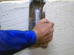 Тепла штукатурка дозволяє не тільки підсилити теплозбереження, але й зменшити при цьому товщину стіни на 30-40%.
